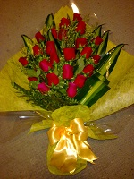 Exquisite Bunch of Red Roses